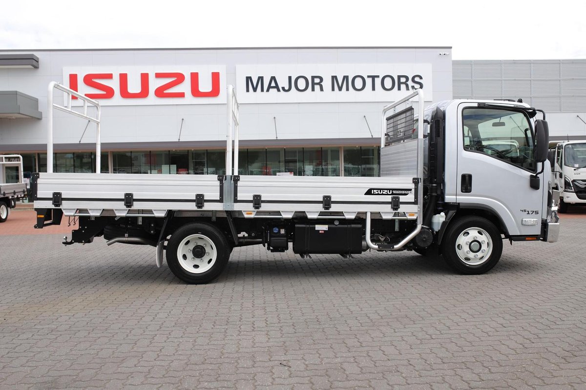 2026 Isuzu Npr 45/65-175  Dt D34 Trade Pack image 6