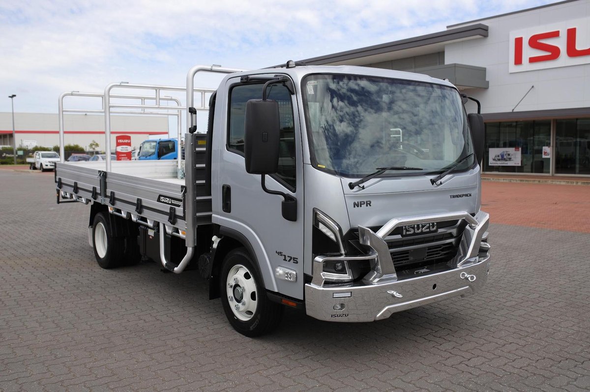 2026 Isuzu Npr 45/65-175  Dt D34 Trade Pack image 7