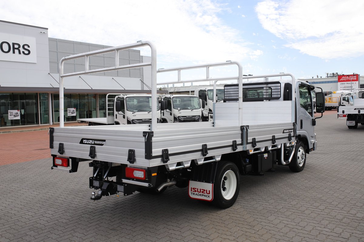 2026 Isuzu Trucks Npr 45/65-175  Dt D34 Trade Pack image 4