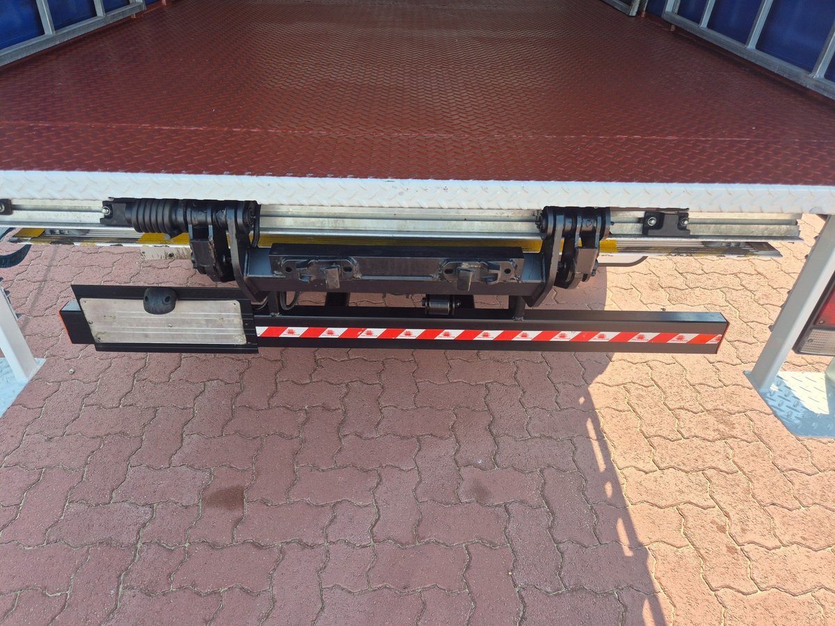 2015 Isuzu Trucks Nlr 45-150 2 Pallet Tautliner And Lift image 14
