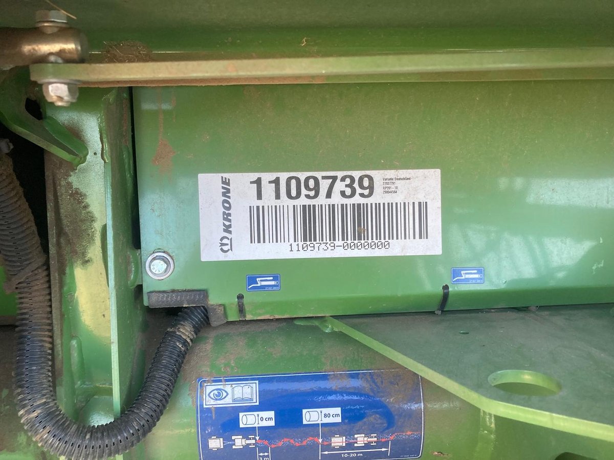 Krone V165 Round Baler image 6
