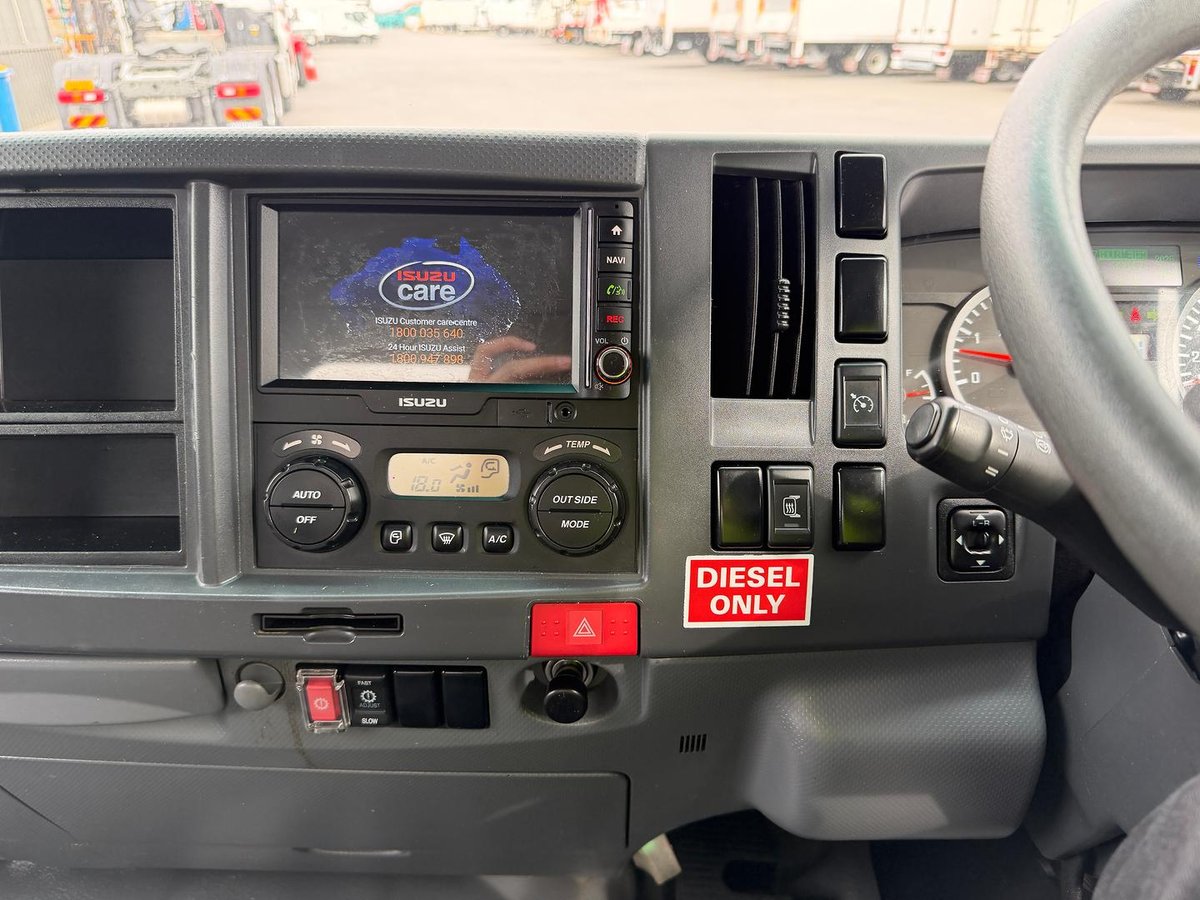 2021 Isuzu N Series Npr 45/55-155 image 19