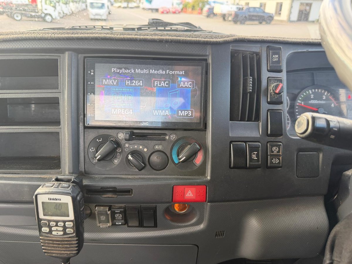 2009 Isuzu F Series FRR 500 PTO image 17
