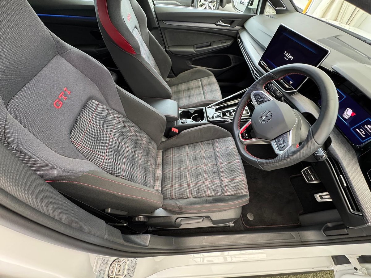 2025 Volkswagen Golf GTI 8.5 MY25 image 8
