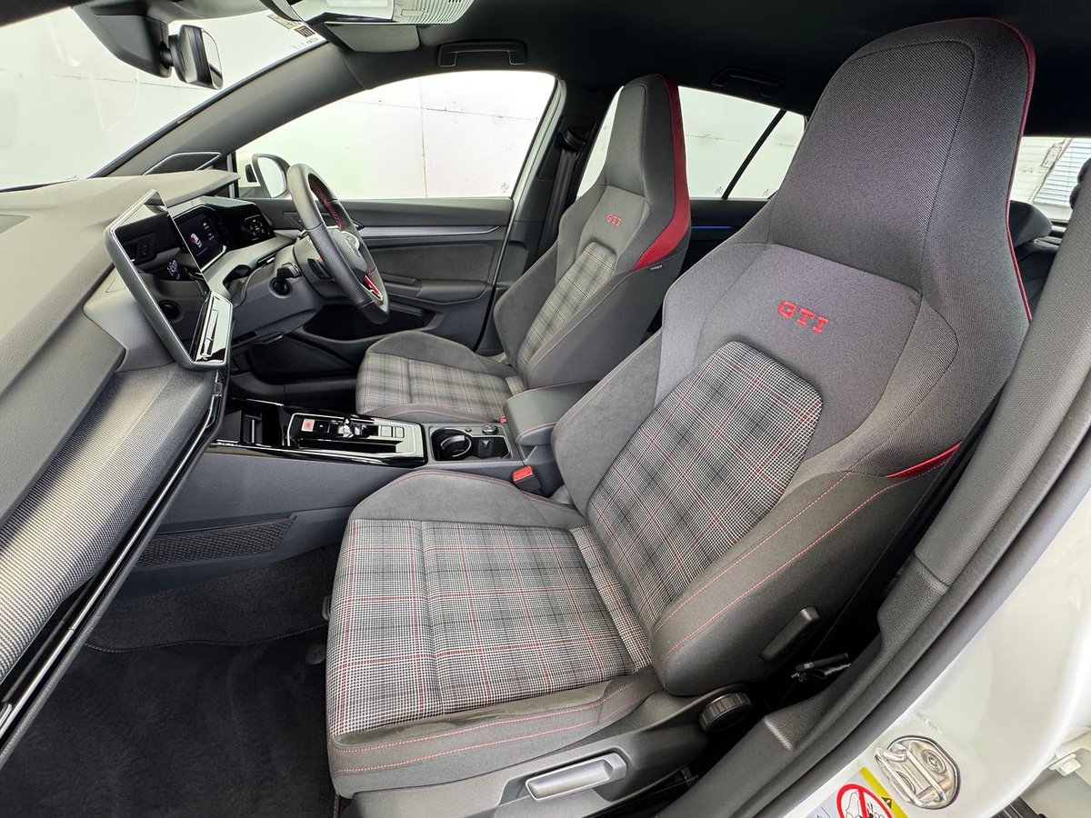 2025 Volkswagen Golf GTI 8.5 MY25 image 10
