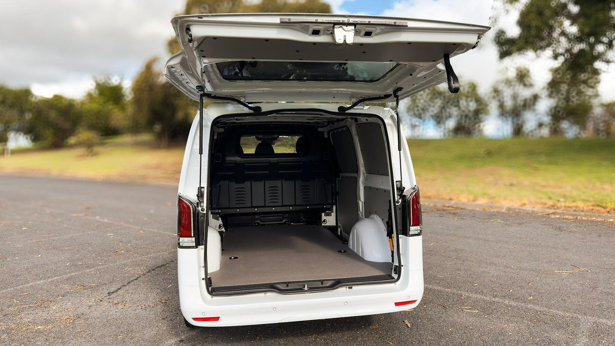 2025 Mercedes-Benz Vito image 13