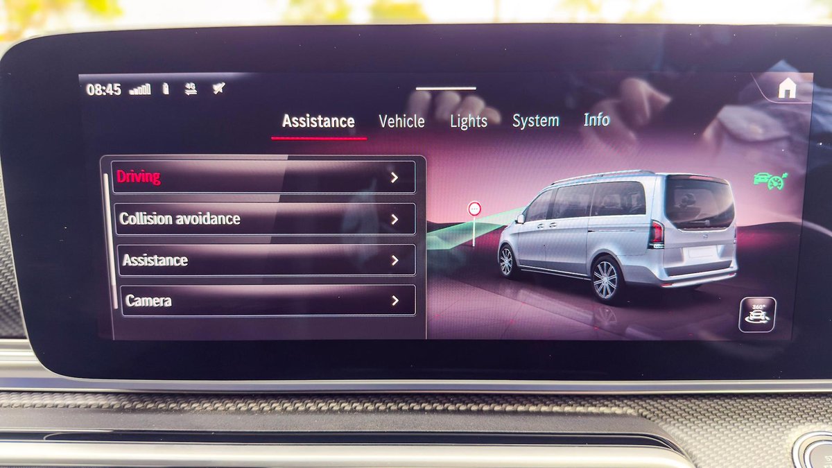 2025 Mercedes-Benz V-Class V300 AMG 447 image 24