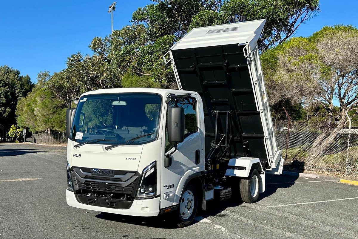 2026 Isuzu N Series NLR 45-150 DT D25 Tipper image 12
