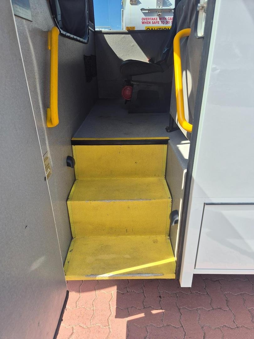 2020 Isuzu Nps75-155 Amt 4X4 Coach 22 Seat Bus image 5