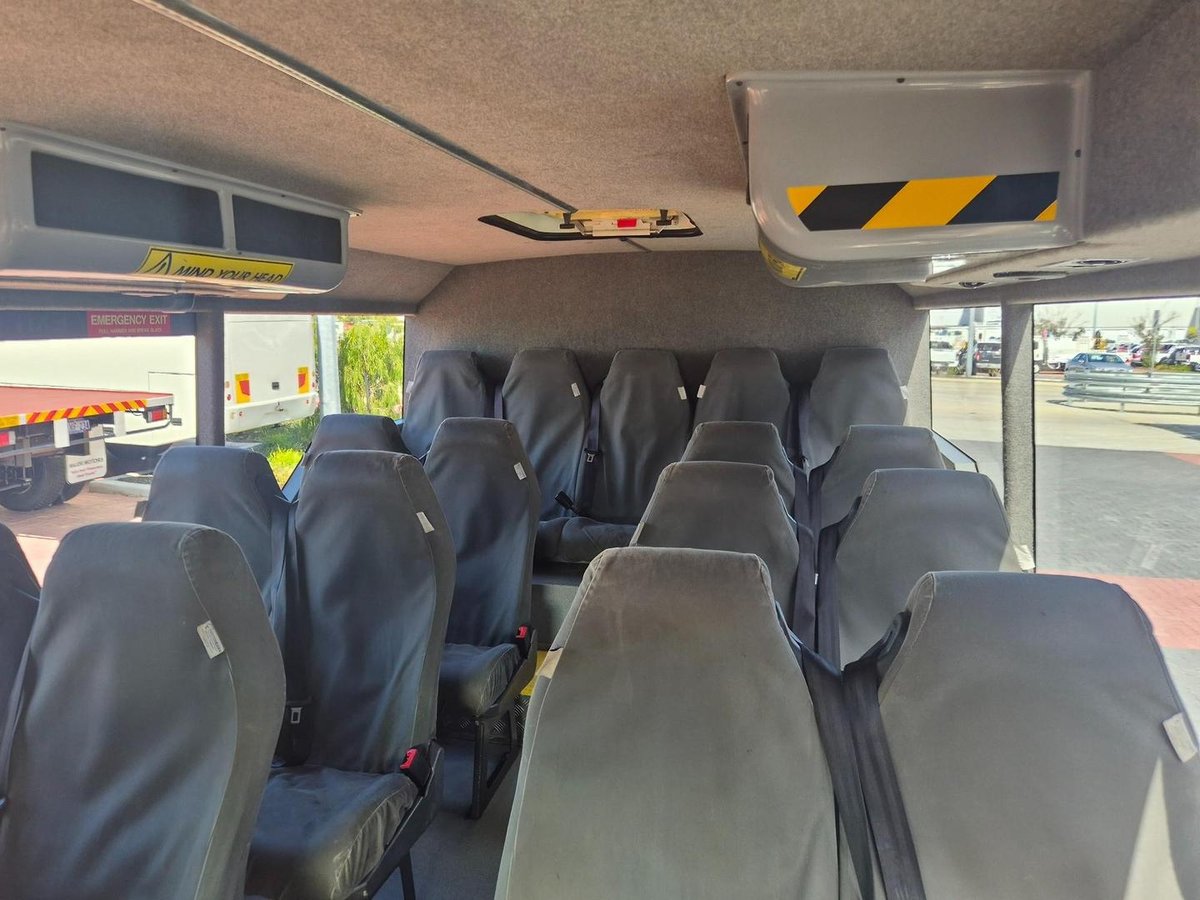 2020 Isuzu Nps75-155 Amt 4X4 Coach 22 Seat Bus image 13