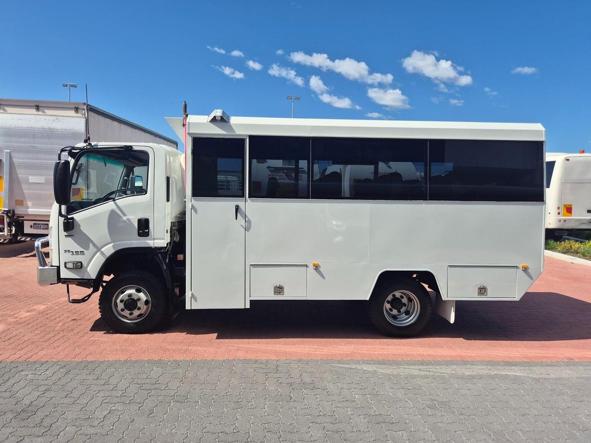 2020 Isuzu Nps75-155 Amt 4X4 Coach 22 Seat Bus image 7