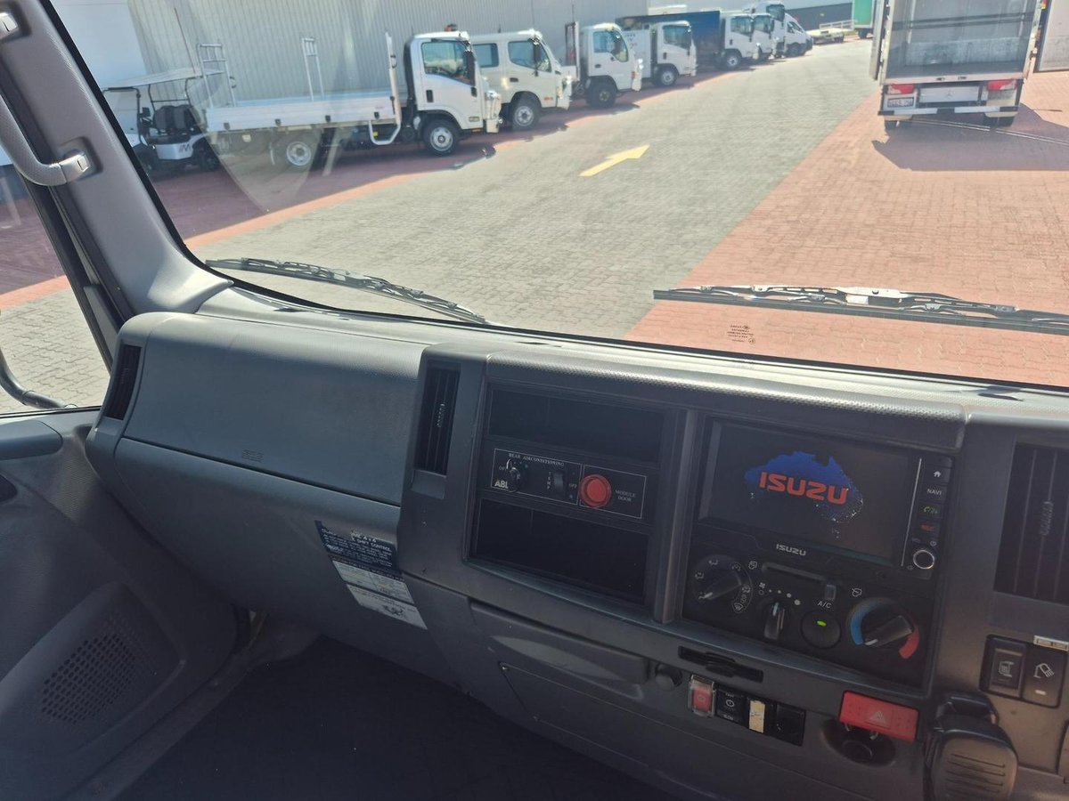 2020 Isuzu Nps75-155 Amt 4X4 Coach 22 Seat Bus image 22