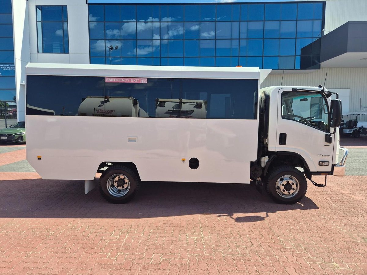 2020 Isuzu Nps75-155 Amt 4X4 Coach 22 Seat Bus image 20