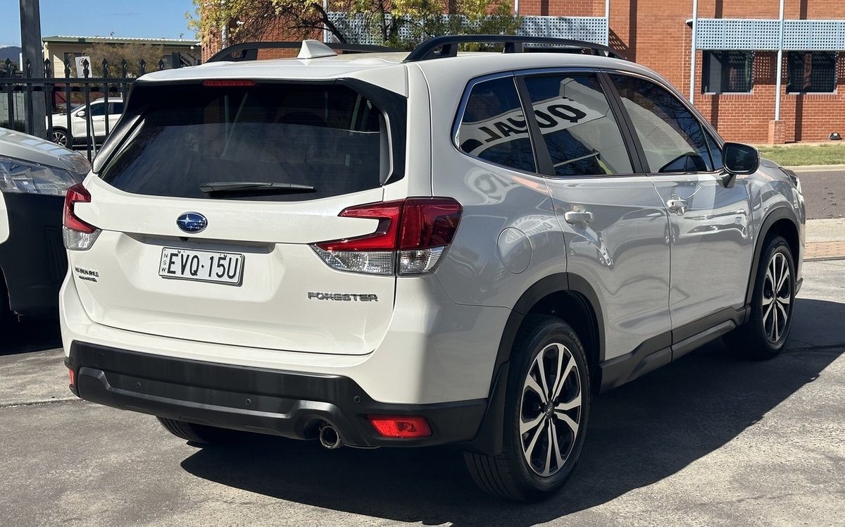 2022 Subaru Forester 2.5i Premium S5 MY23 AWD image 9