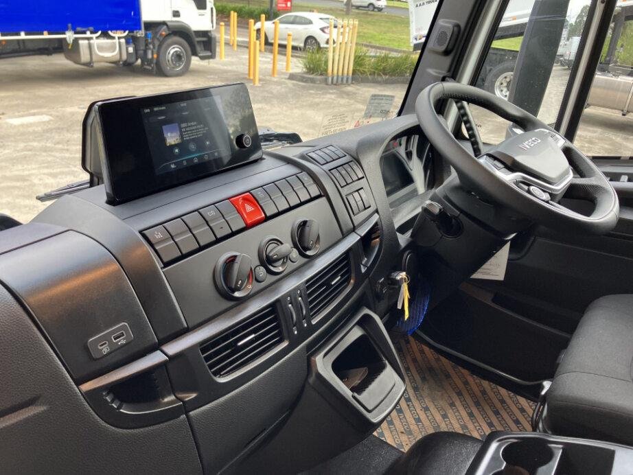 2025 Iveco Eurocargo ML140E28/P image 17