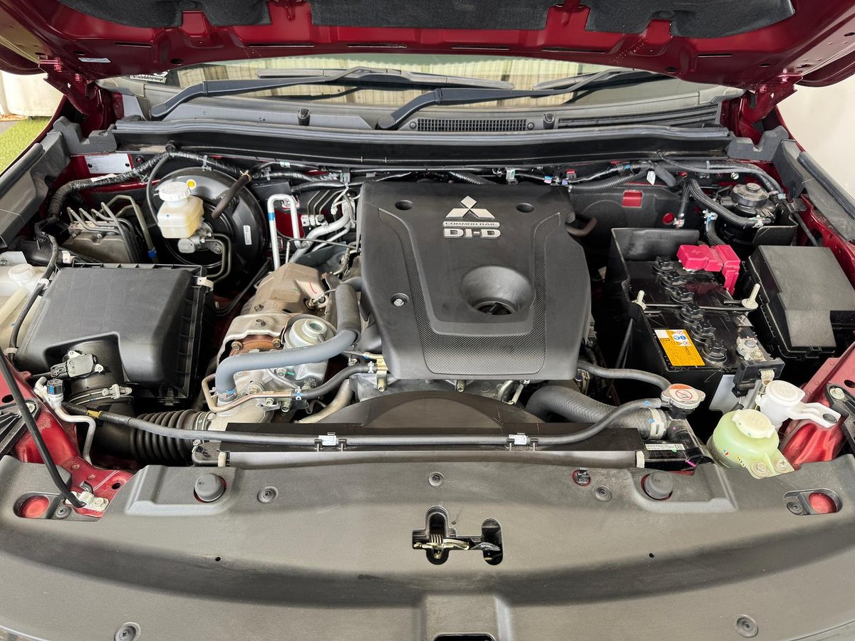 2024 Mitsubishi Pajero Sport GLS QG MY25 4X4 Dual Range image 9