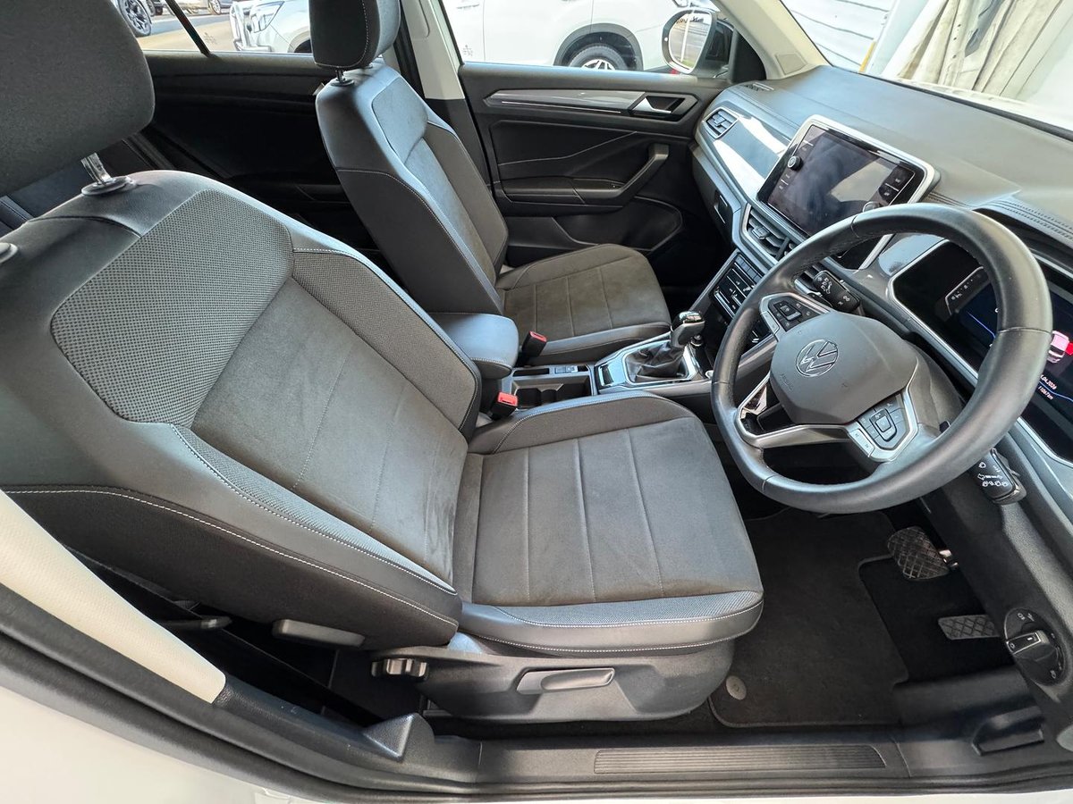 2023 Volkswagen T-Roc 110TSI Style D11 MY24 image 14