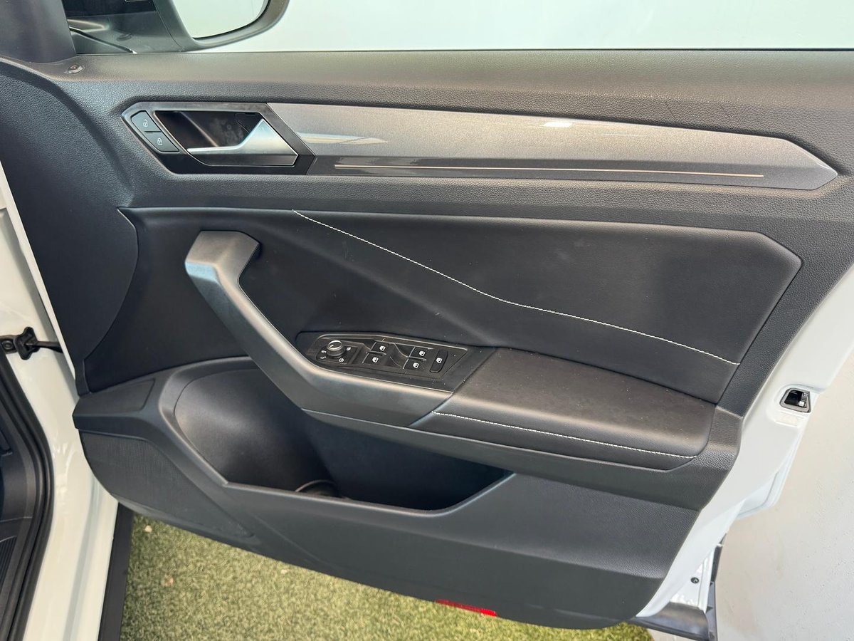 2023 Volkswagen T-Roc 110TSI Style D11 MY24 image 13