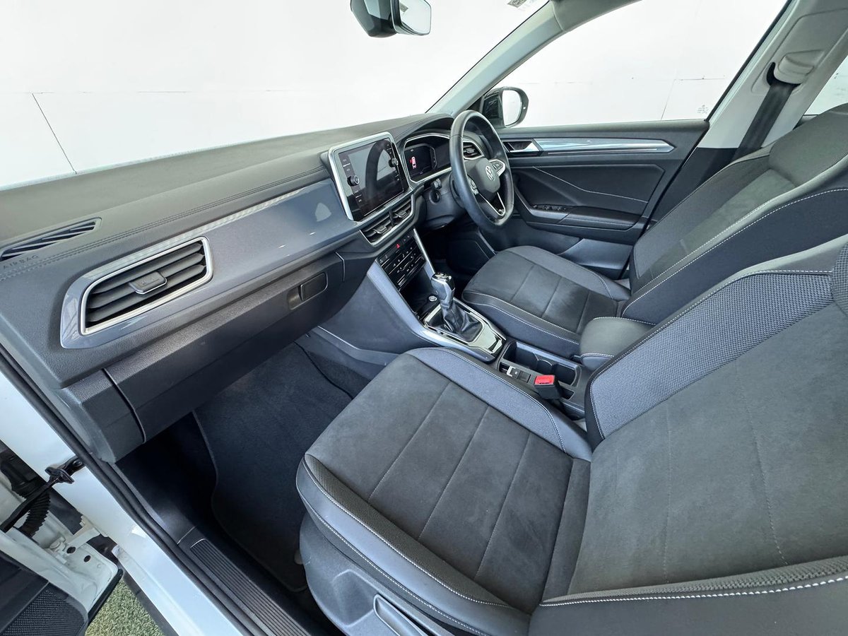 2023 Volkswagen T-Roc 110TSI Style D11 MY24 image 24