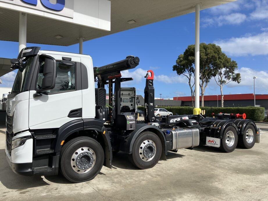 2024 Iveco S-Way AD270 image 7