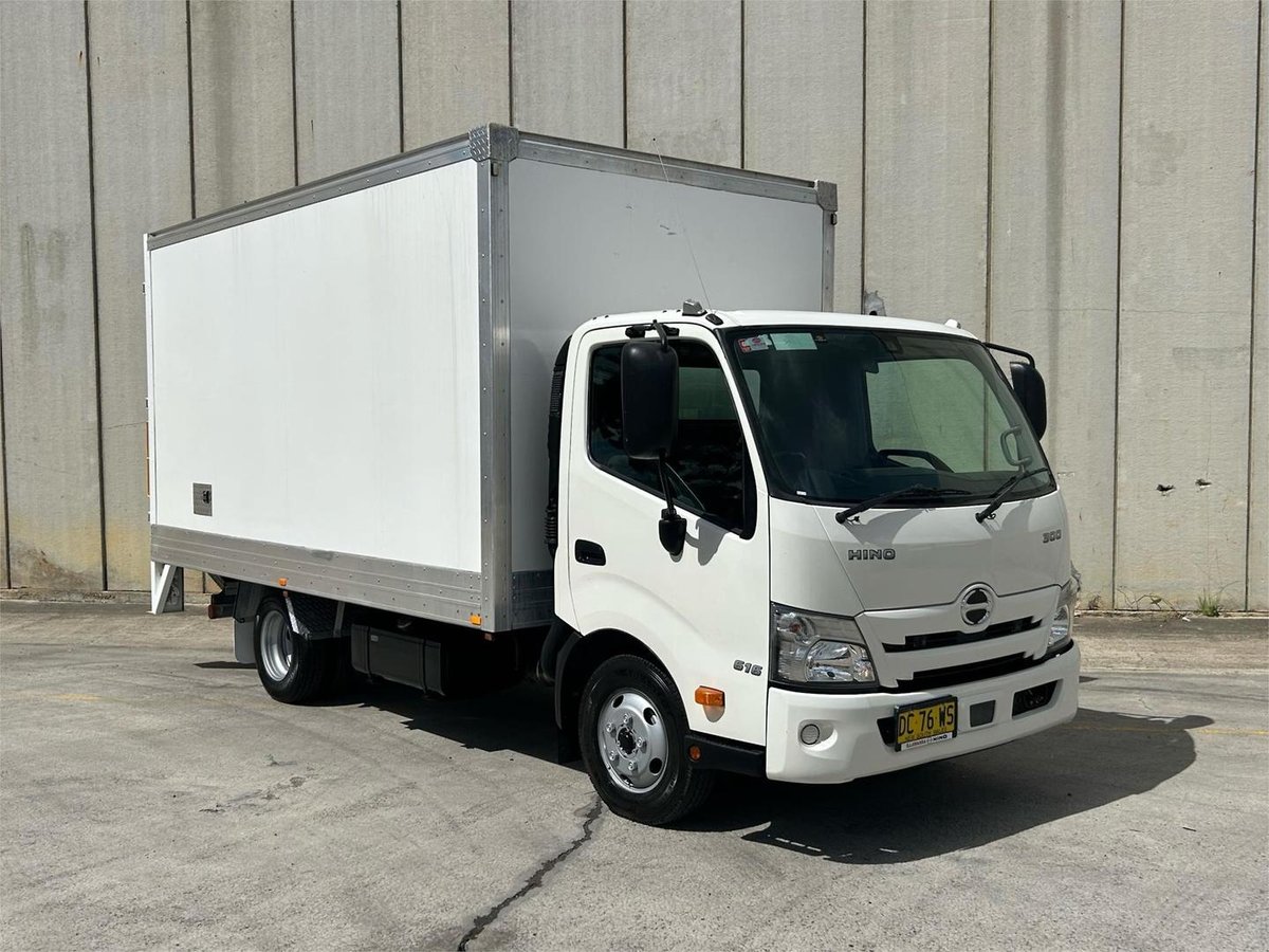 2021 Hino 300 Series 616 image 11