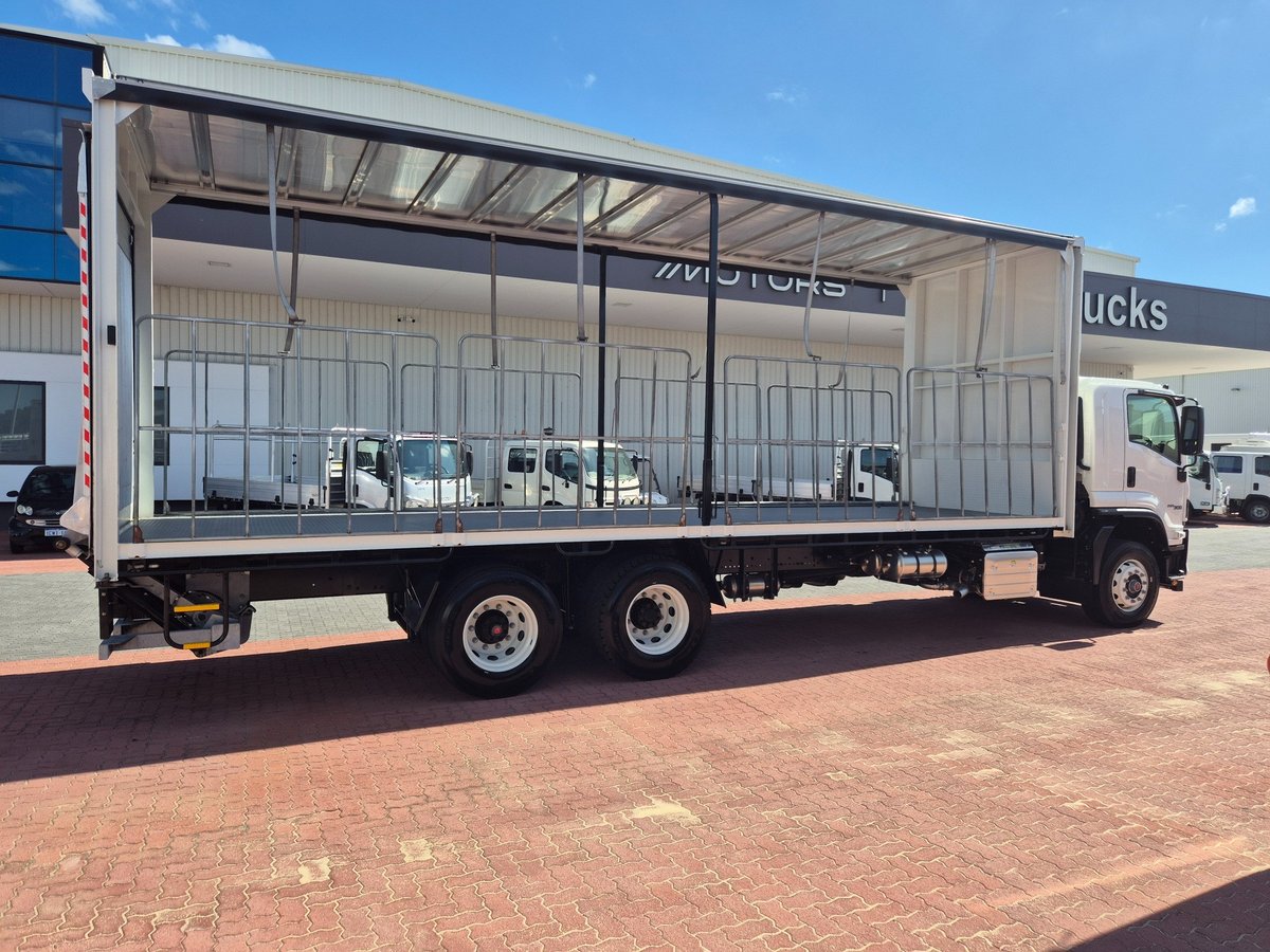 2025 Isuzu Trucks Fvl 240-300 (my25)auto 14 Pallet Taut/lift image 14