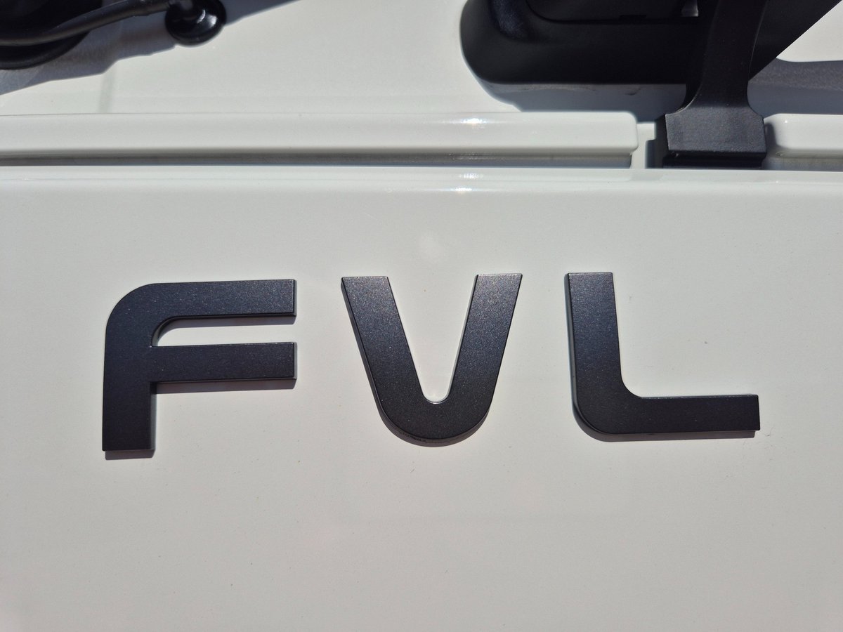 2025 Isuzu Trucks Fvl 240-300 (my25)auto 14 Pallet Taut/lift image 8