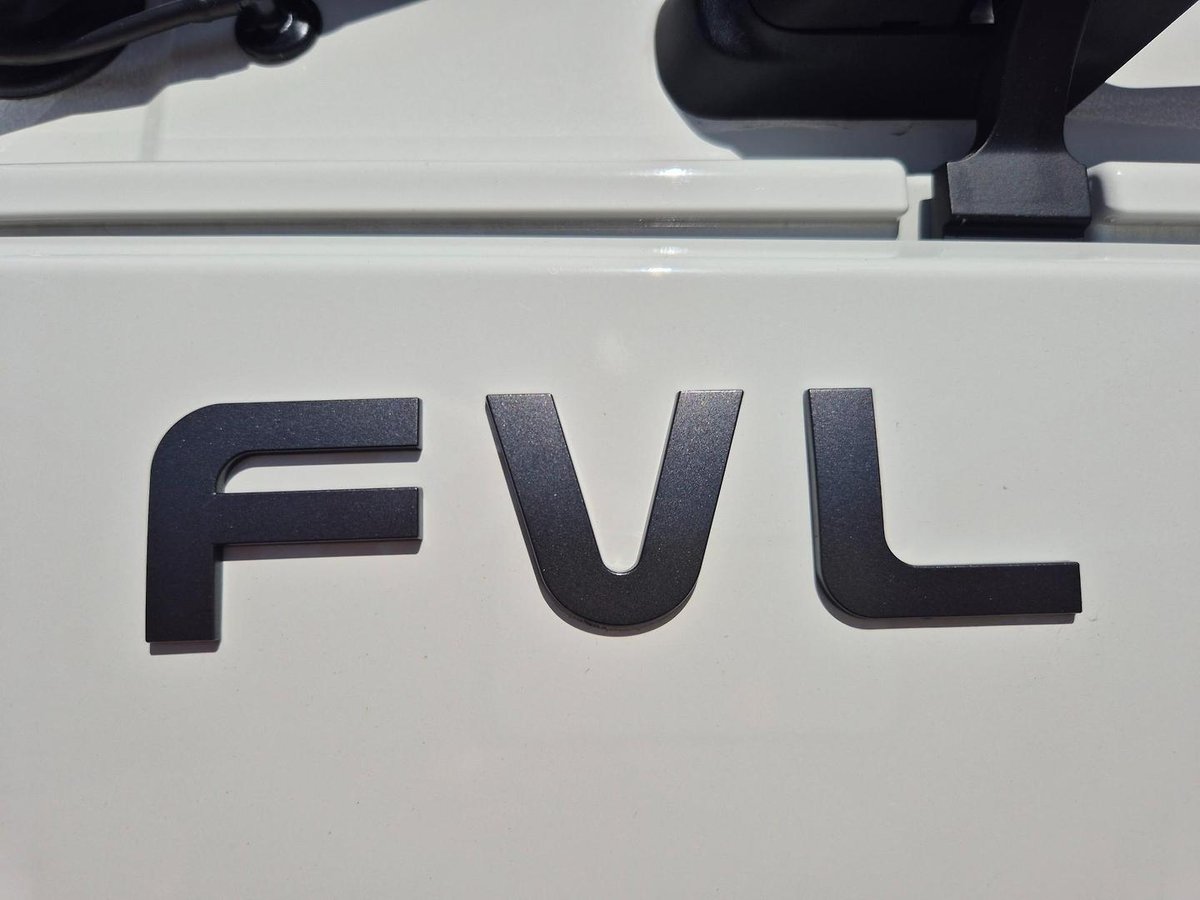 2025 Isuzu Fvl 240-300 (My25)Auto 14 Pallet Taut/Lift image 8