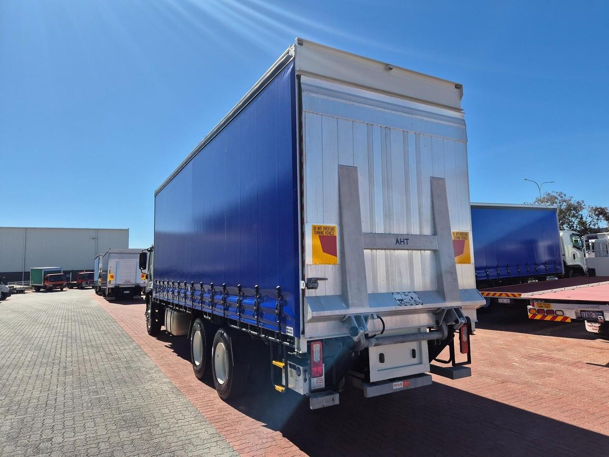 2025 Isuzu Fvl 240-300 (My25)Auto 14 Pallet Taut/Lift image 19