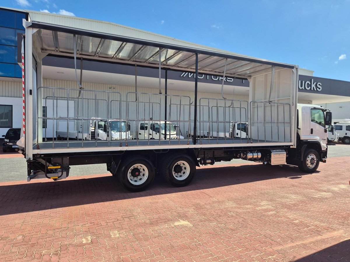 2025 Isuzu Fvl 240-300 (My25)Auto 14 Pallet Taut/Lift image 14