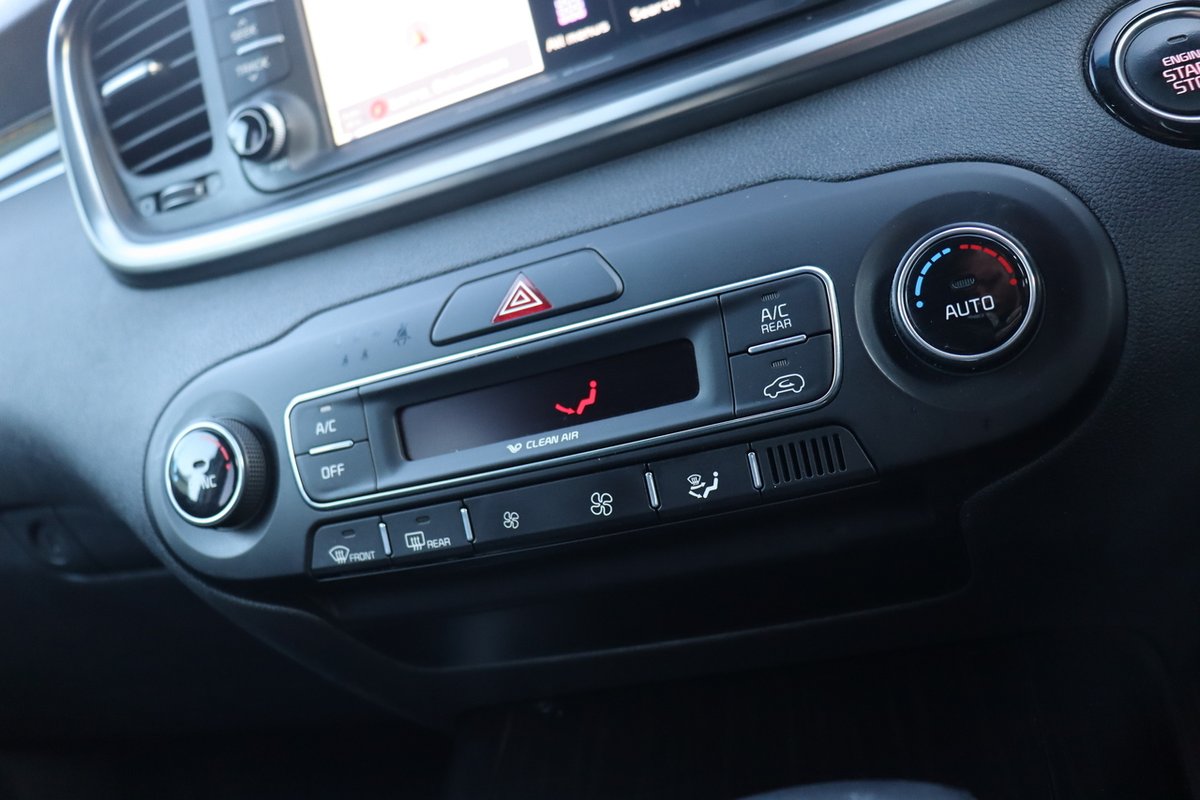 2018 Kia Sorento SLi UM MY18 AWD image 14