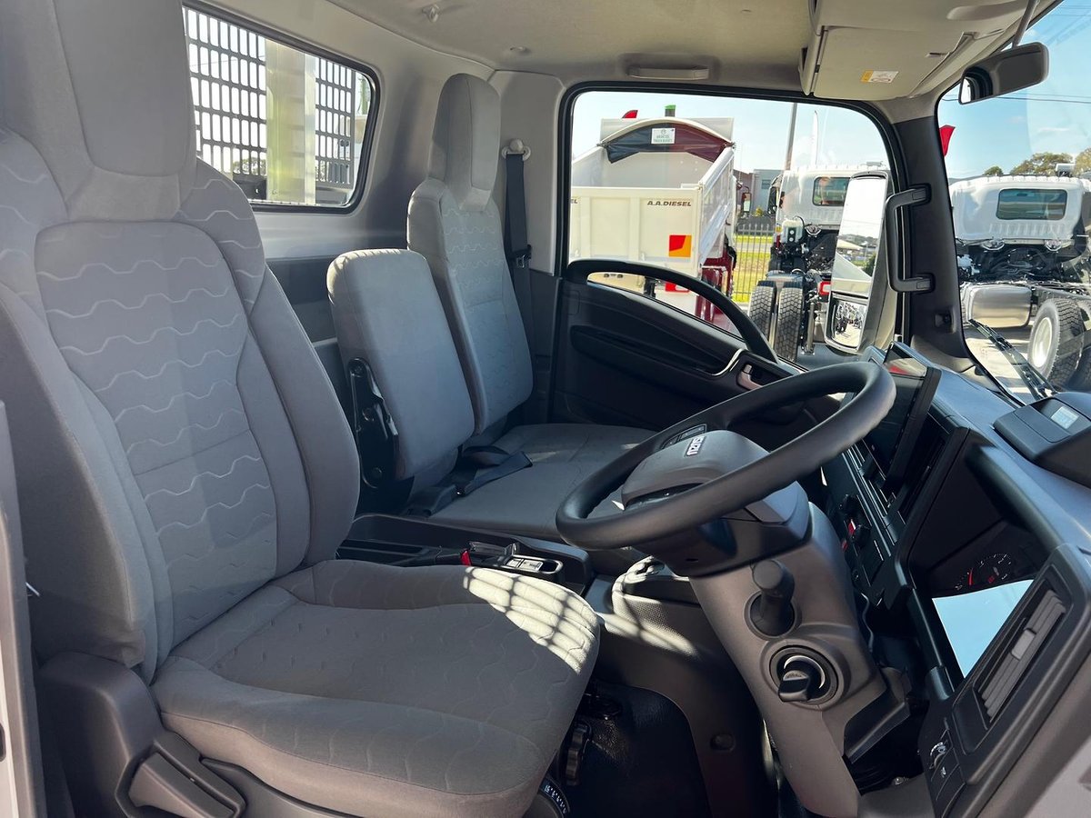 2026 Isuzu N Series Npr 45/65-175 Dt D34 Tradepack image 21