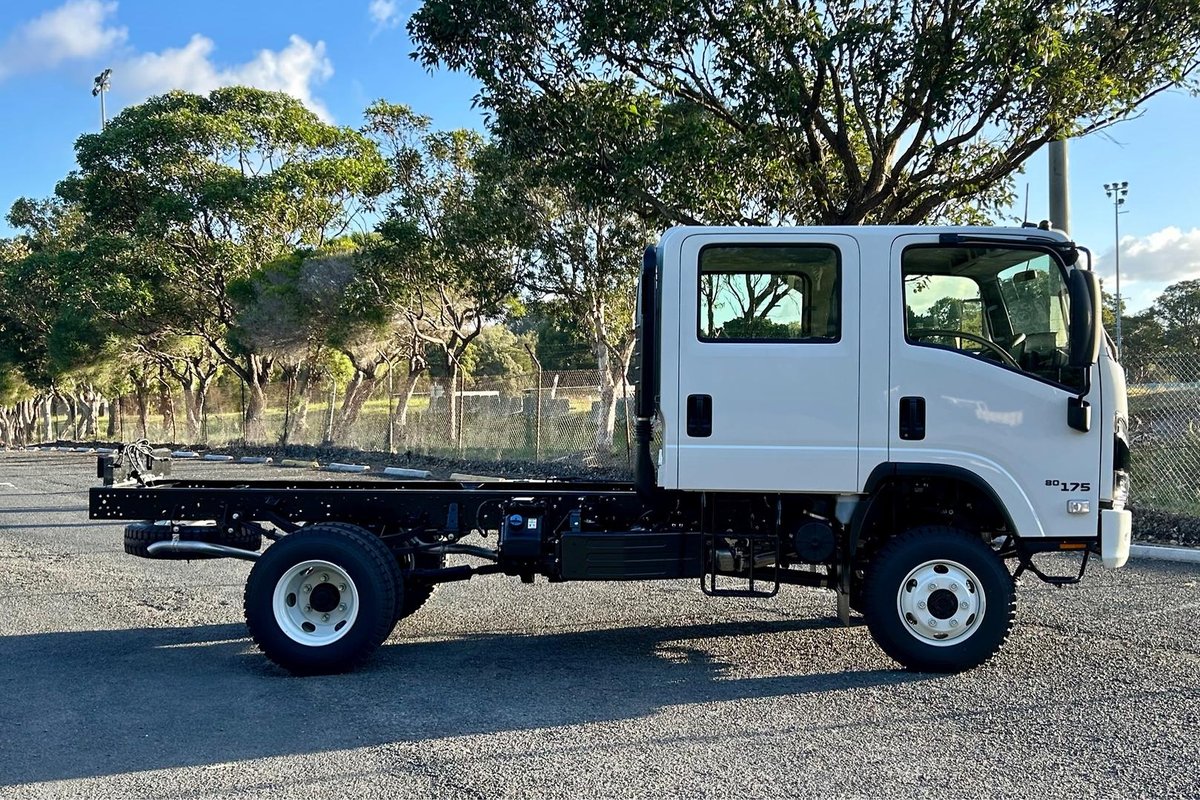 2026 Isuzu N Series image 5