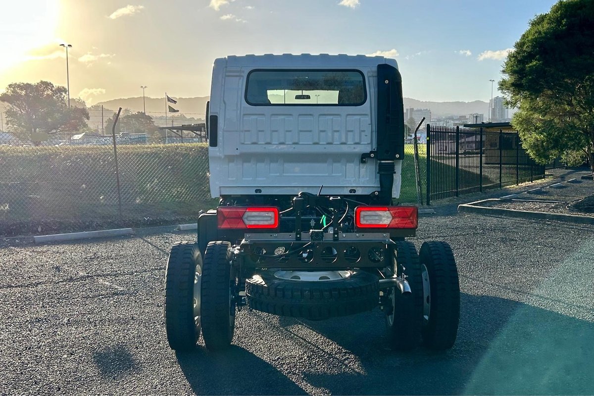 2026 Isuzu N Series image 3