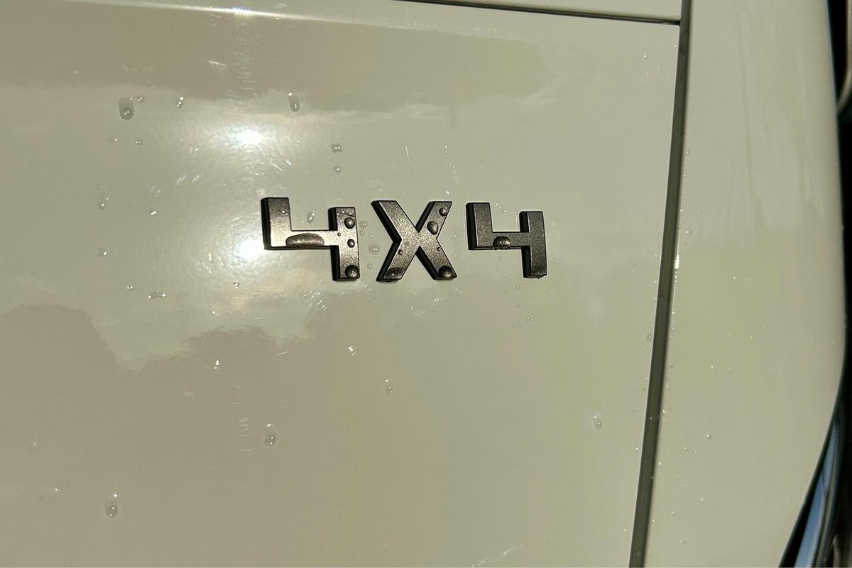 2026 Isuzu N Series image 21