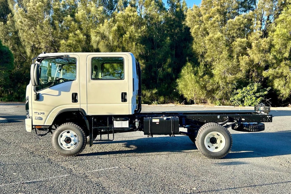 2026 Isuzu N Series image 2