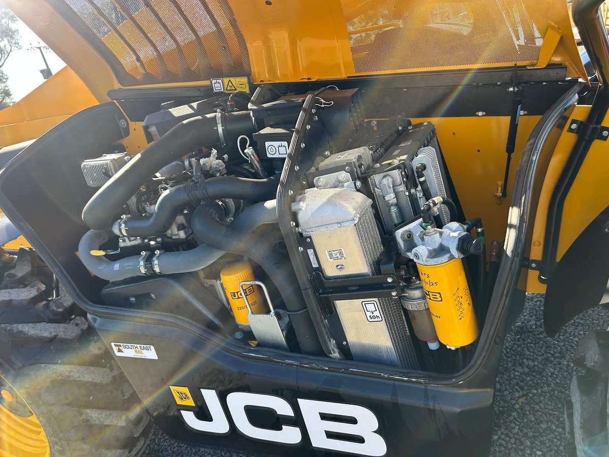 2023 JCB 532-70 Agri Farm Special image 13