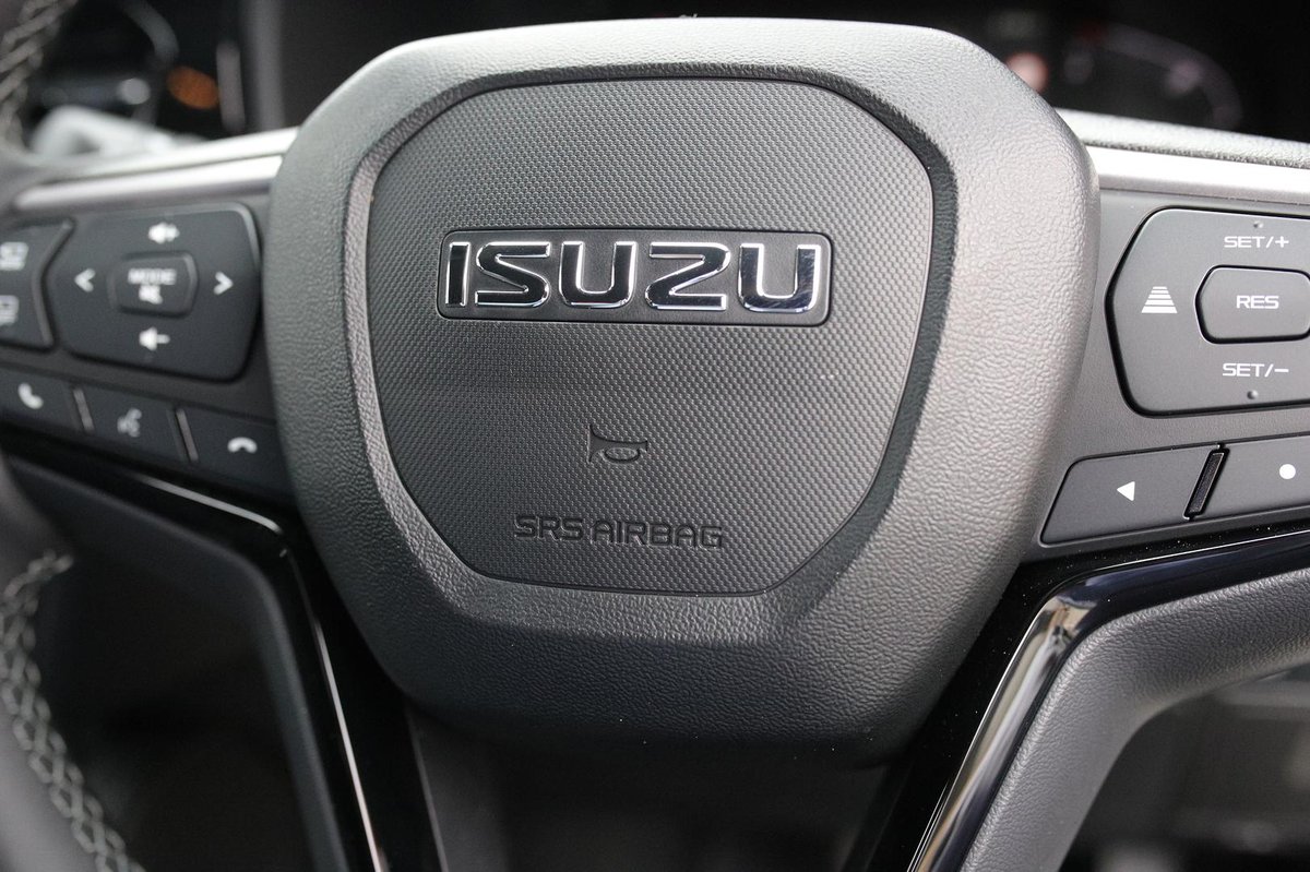 2025 Isuzu Mu-x Ls-t My25.5 4x4 Dual Range image 18