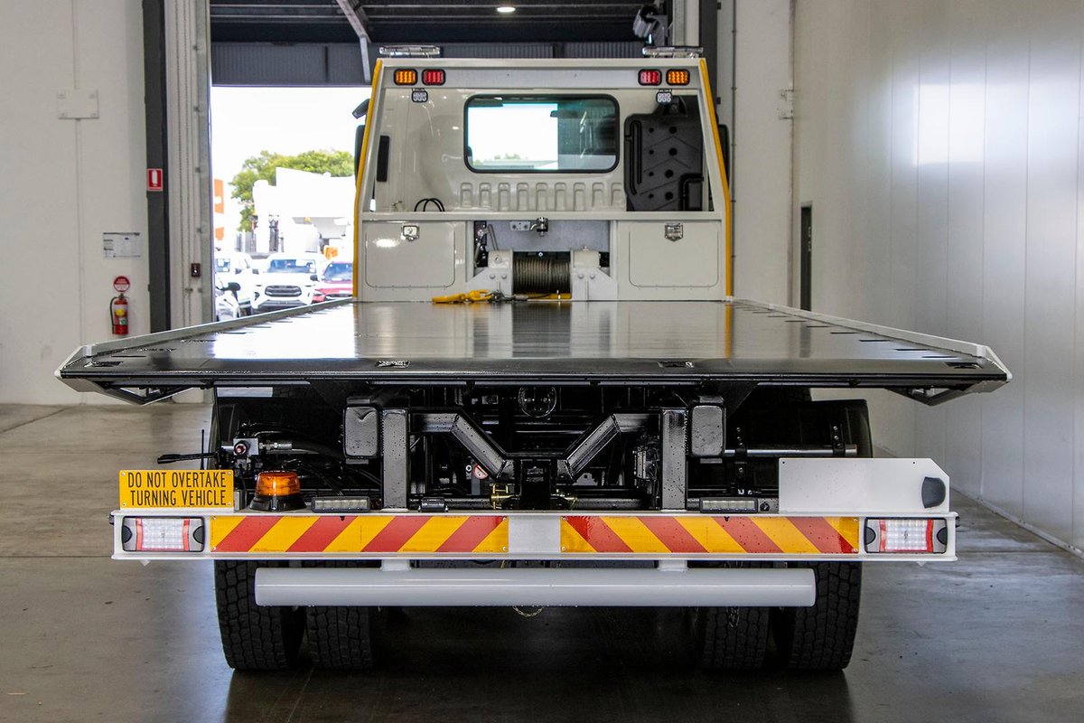 2025 Isuzu F Series FYJ 320-355 AT R67 image 8