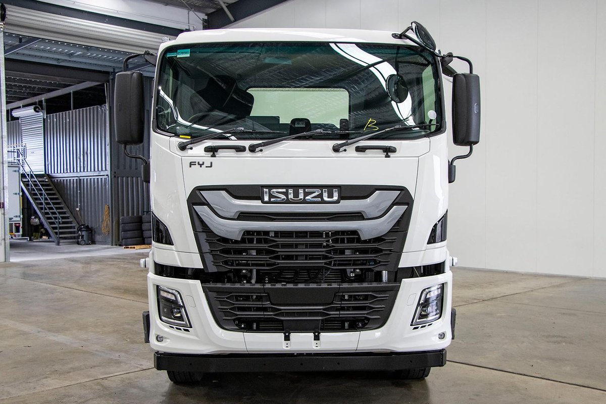 2025 Isuzu F Series FYJ 320-355 AT R67 image 7