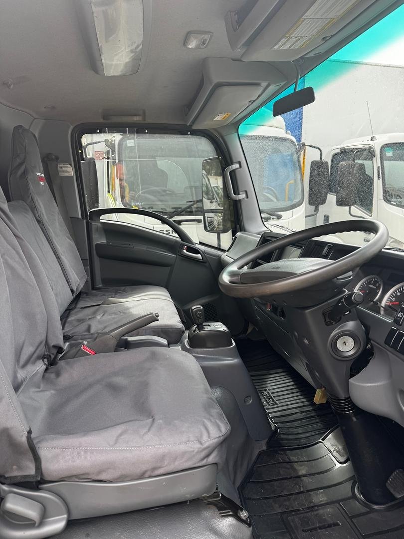 2018 Isuzu N Series NPR 45/55-155 image 9