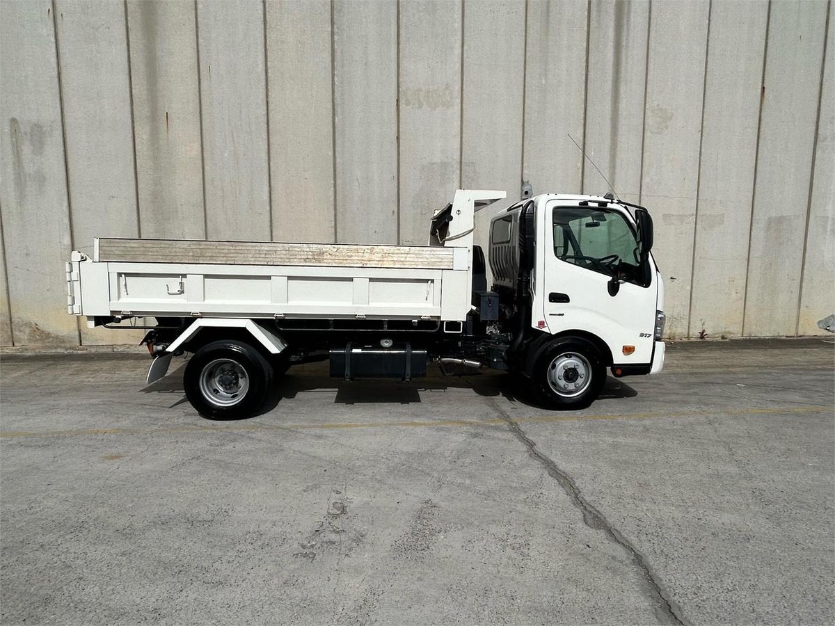 2023 Hino 300 Series 921 image 13