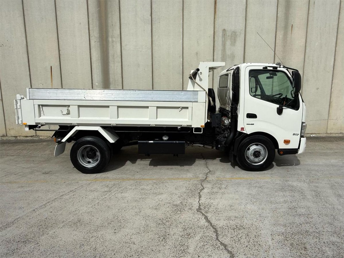 2023 Hino 300 Series 921 image 8