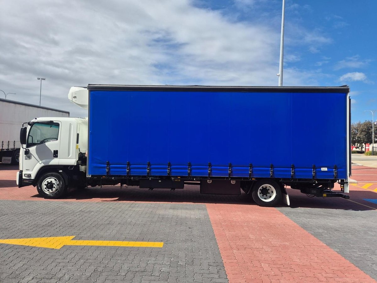 2015 Isuzu Fsd850 12 Plt Refrigerated Taut/Lift image 14