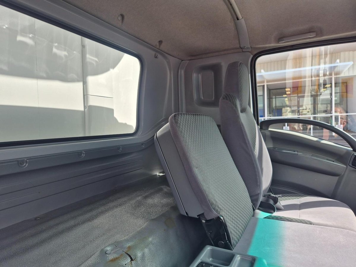 2015 Isuzu Fsd850 12 Plt Refrigerated Taut/Lift image 20