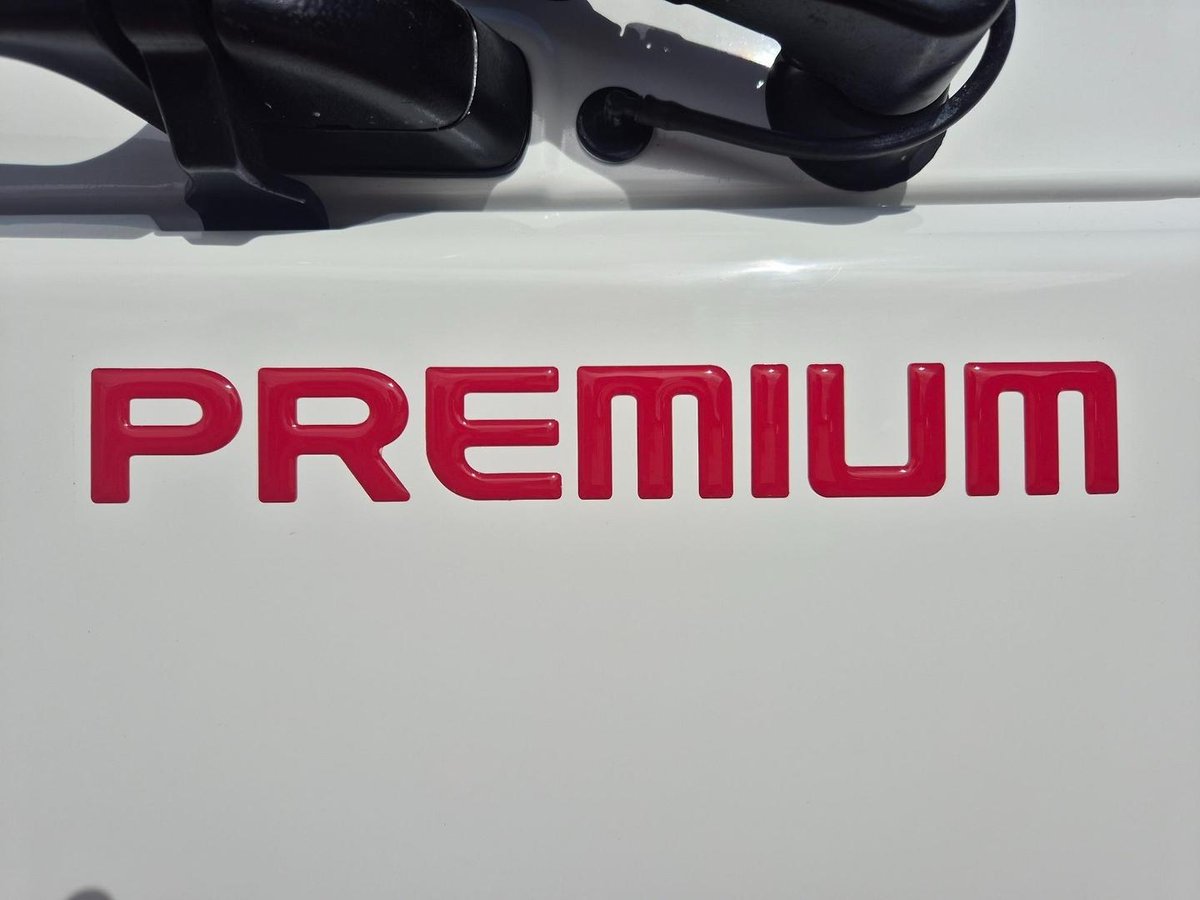 2015 Isuzu Fsd850 12 Plt Refrigerated Taut/Lift image 10