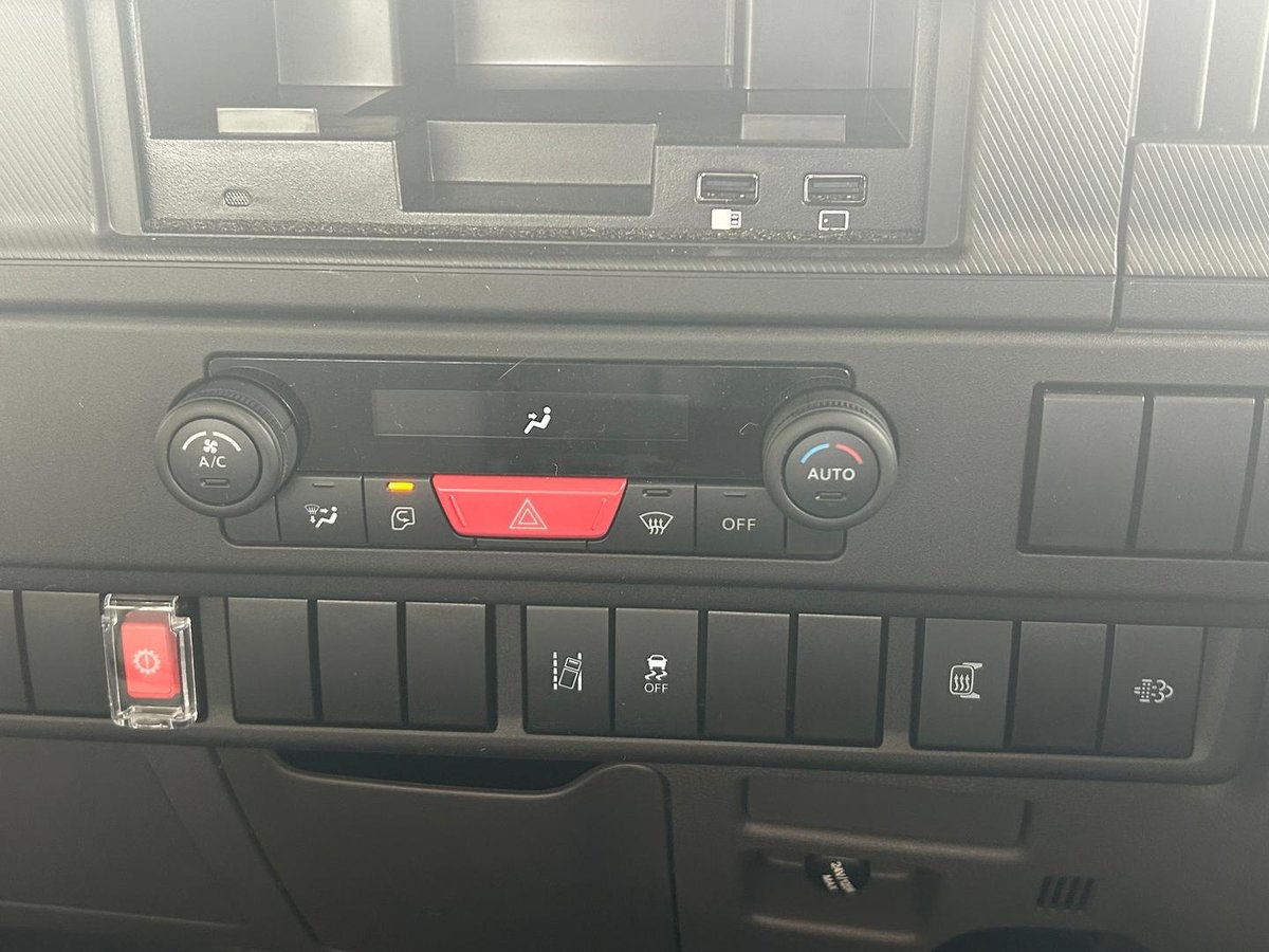 2025 Isuzu N Series Npr 45/65-175 Dt D34 image 10