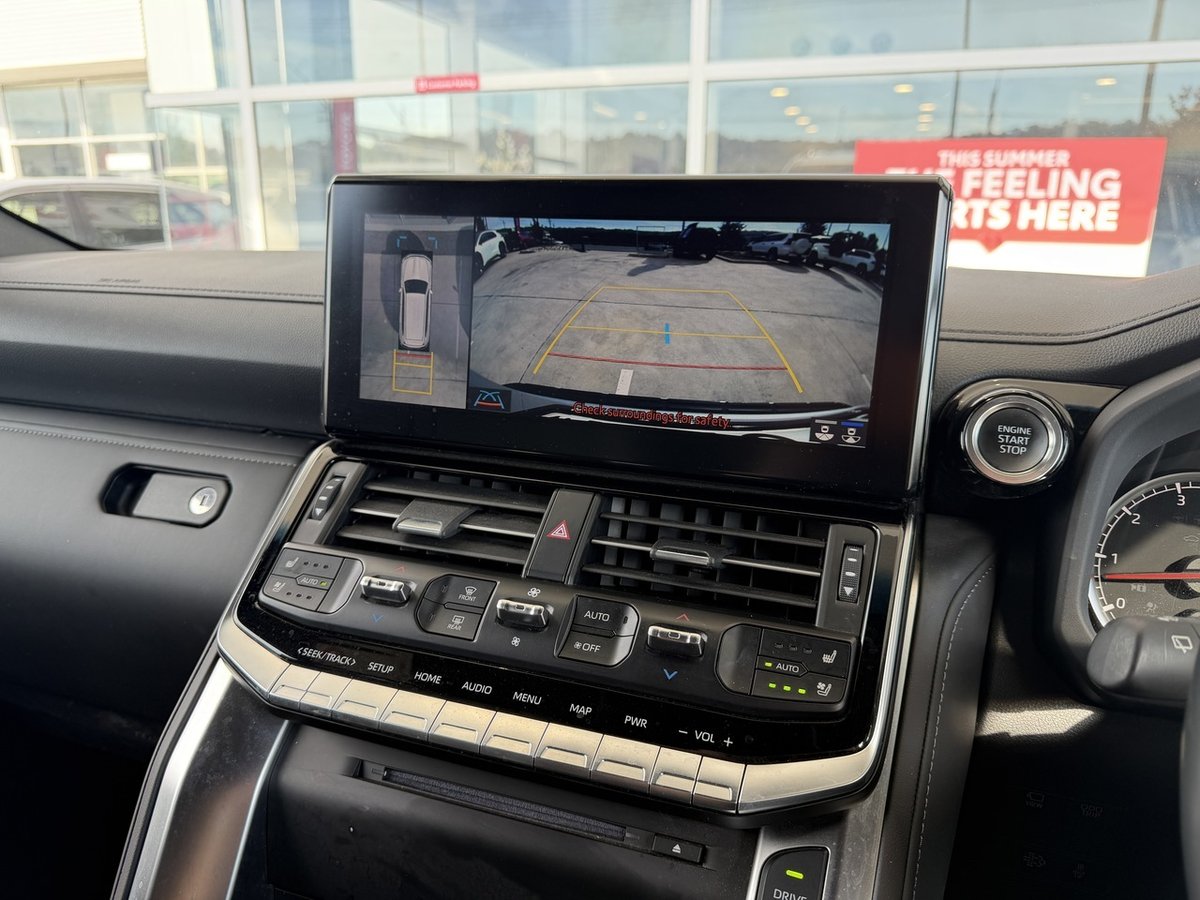 2024 Toyota Landcruiser VX FJA300R 4X4 Dual Range image 11