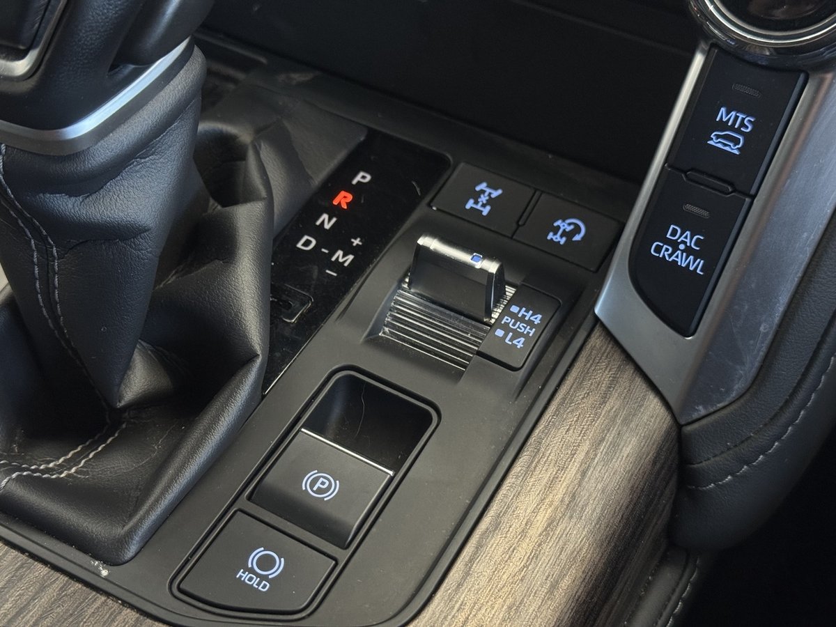 2020 Toyota Landcruiser Wagon GXL 4.5L T Diesel Automatic image 19