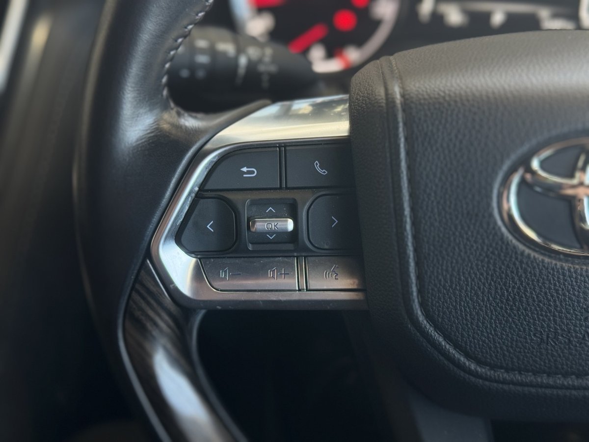 2024 Toyota Landcruiser VX FJA300R 4X4 Dual Range image 25